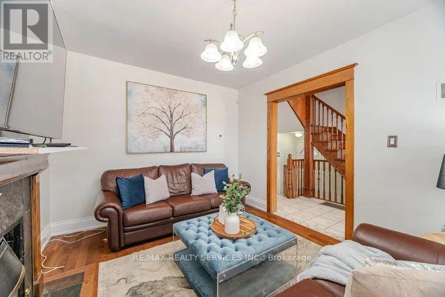 Photo 12 of 444 Maybank Avenue, Toronto ON