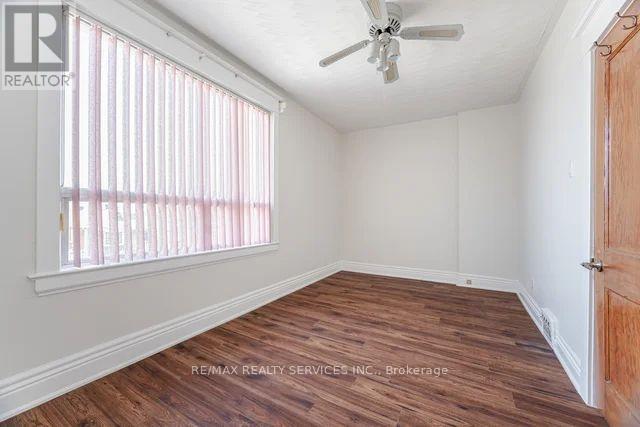 Photo 23 of 444 Maybank Avenue, Toronto ON