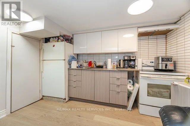 Photo 30 of 444 Maybank Avenue, Toronto ON
