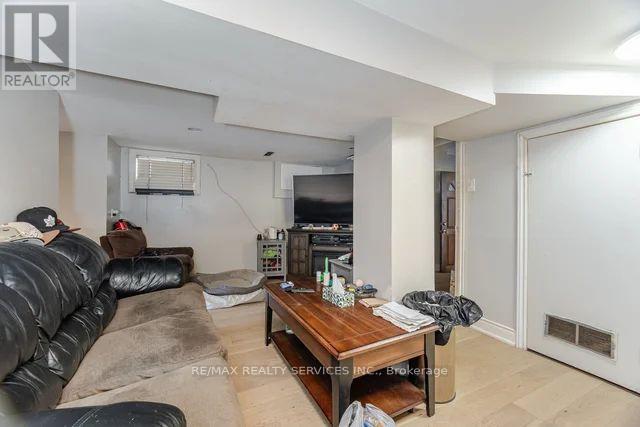 Photo 31 of 444 Maybank Avenue, Toronto ON