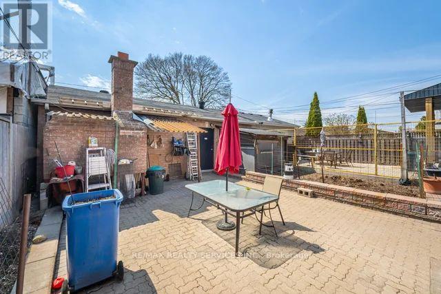 Photo 37 of 444 Maybank Avenue, Toronto ON