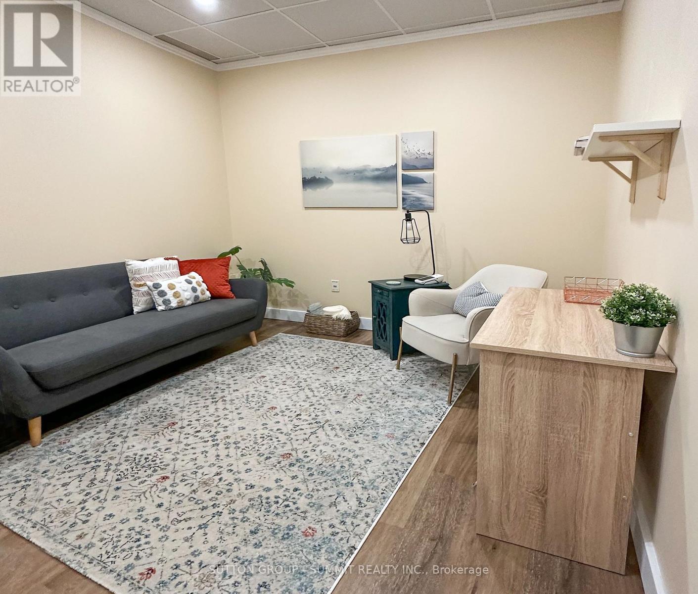 Photo 6 of 204 3430 South Service Road, Burlington ON