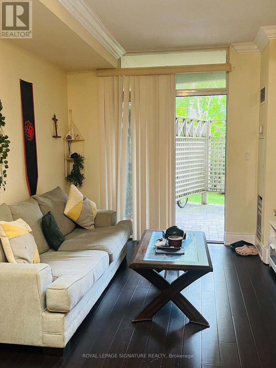 Photo 4 of 202 3880 Duke Of York Boulevard, Mississauga ON