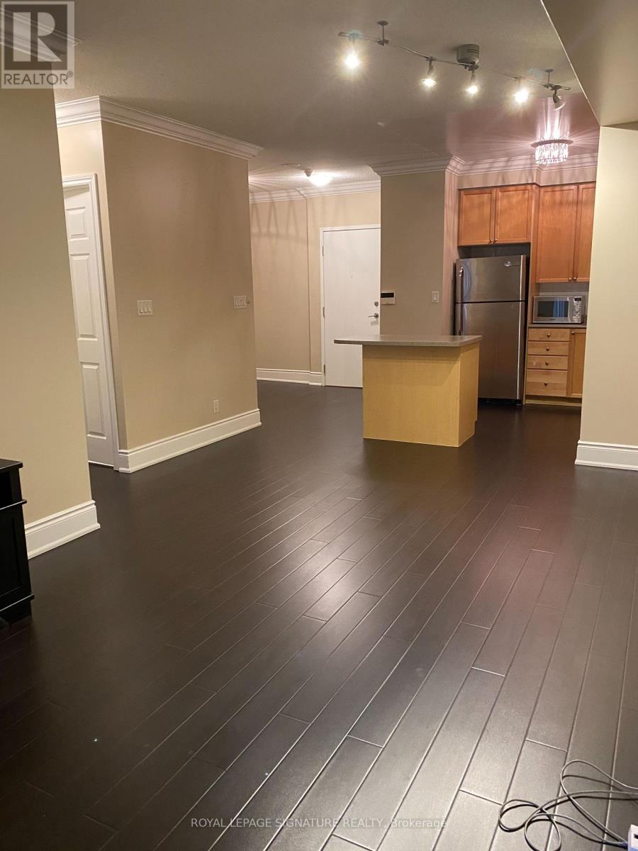 Photo 5 of 202 3880 Duke Of York Boulevard, Mississauga ON