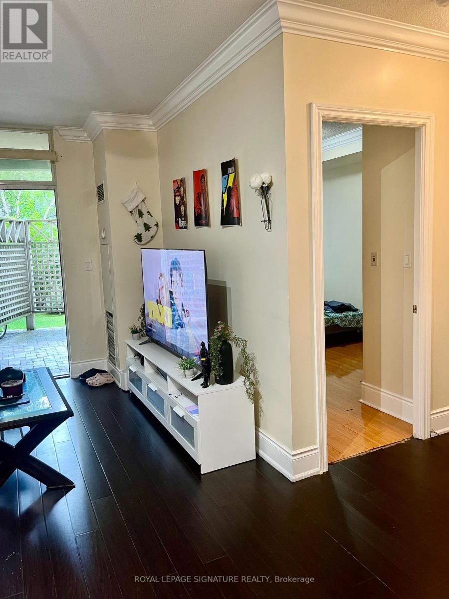 Photo 8 of 202 3880 Duke Of York Boulevard, Mississauga ON