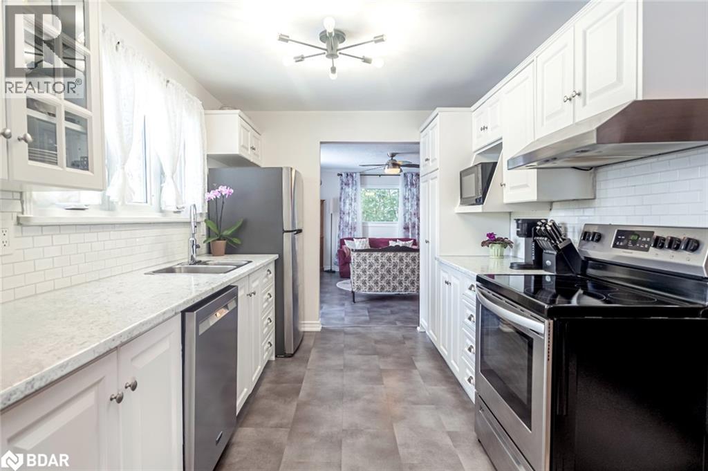 Photo 6 of 759 Florence Road, Innisfil ON