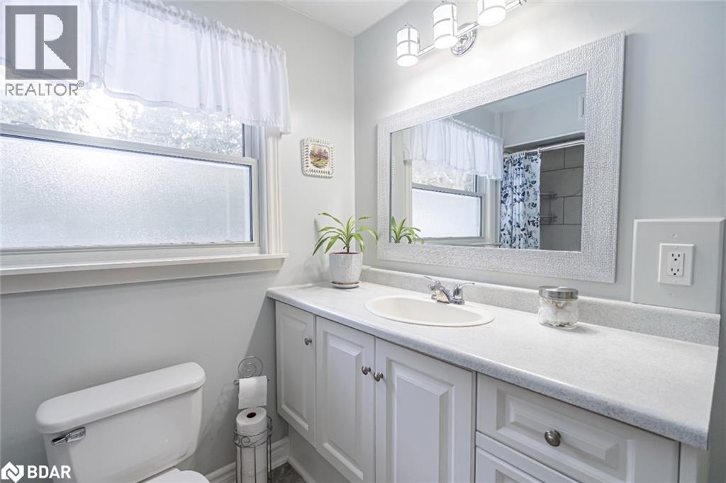 Photo 11 of 759 Florence Road, Innisfil ON