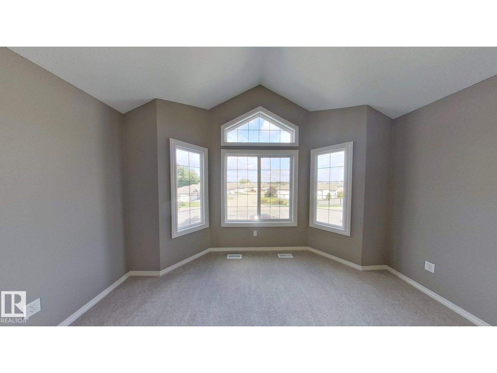 Photo 3 of 116 Westerra Bv, Stony Plain AB