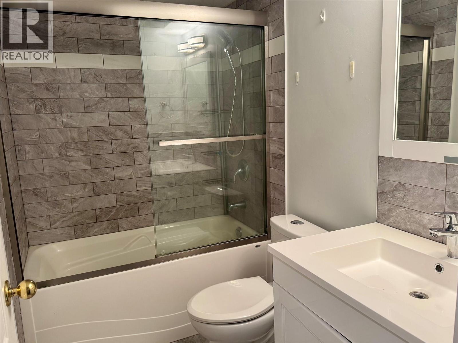 203 769 KLO Road, Kelowna