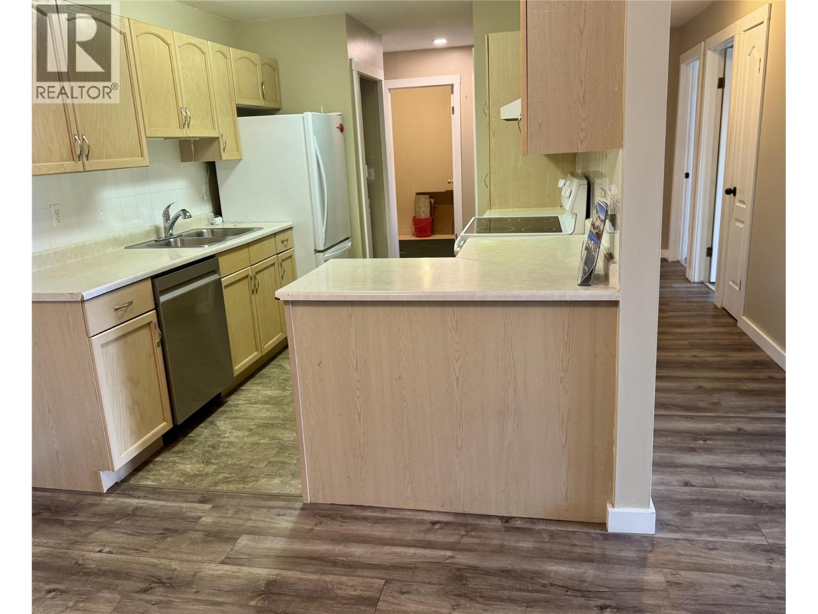 203 769 KLO Road, Kelowna