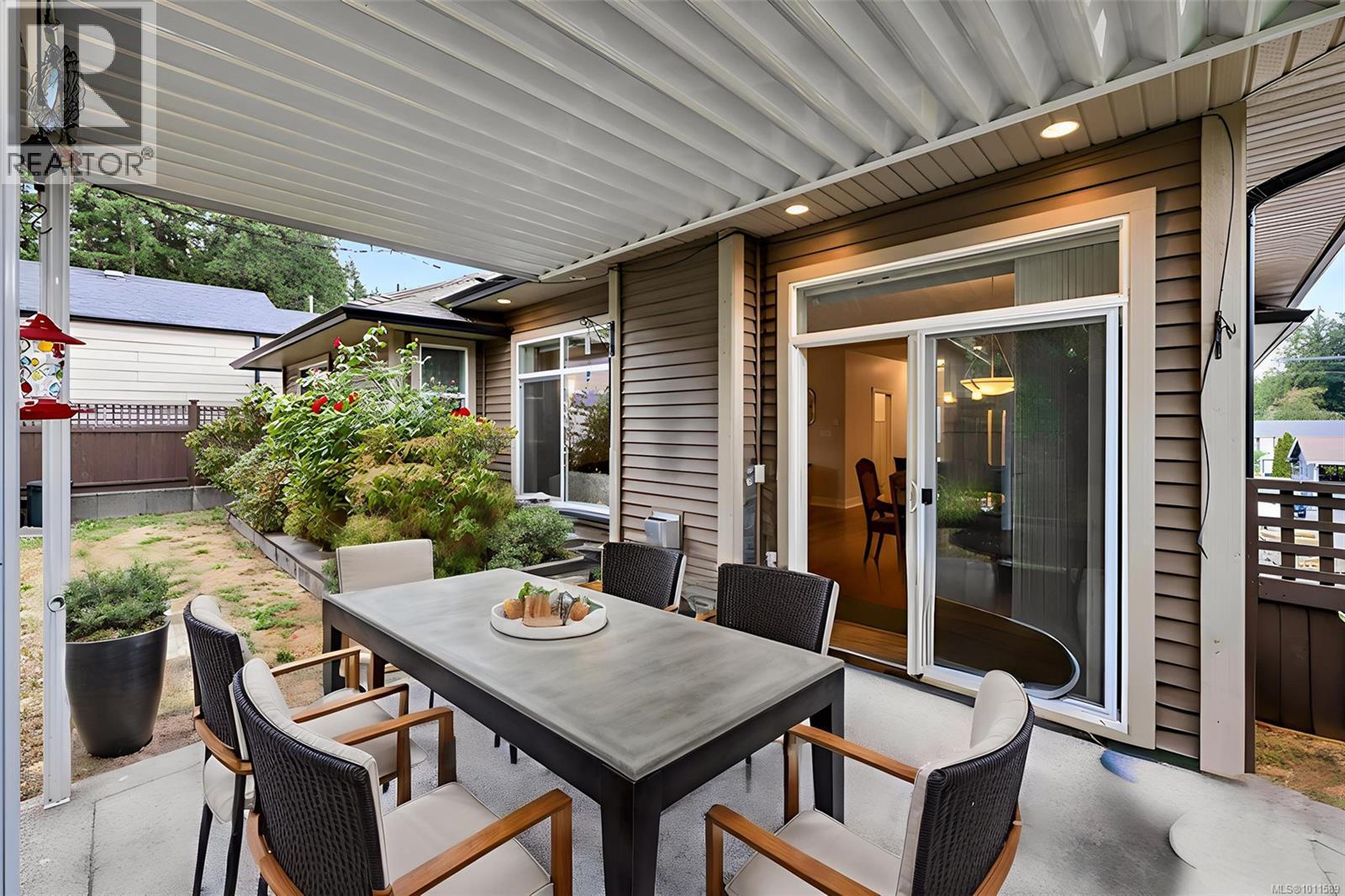 Photo 26 of 3096 Lashman Ave, Duncan BC