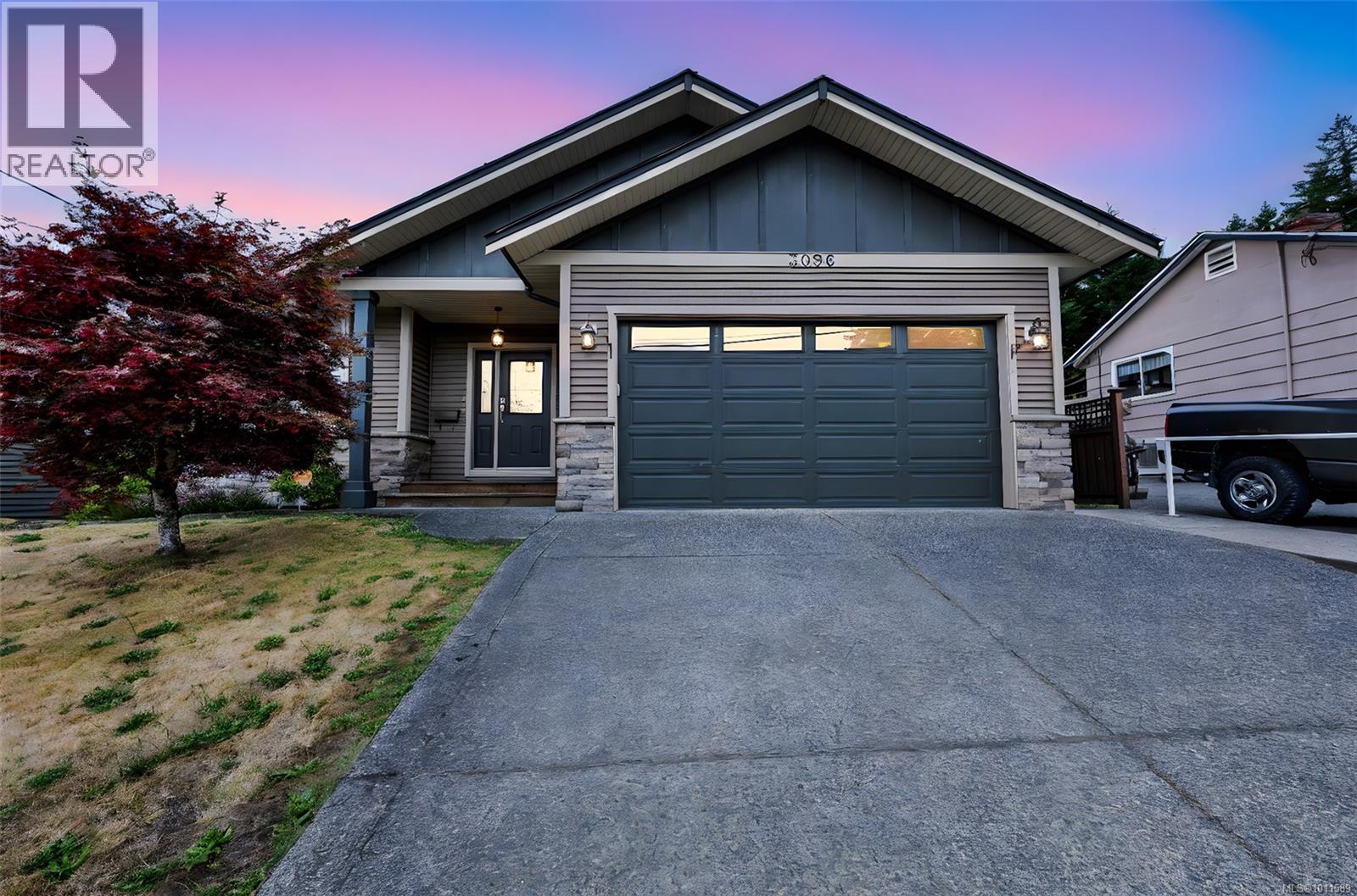 Photo 34 of 3096 Lashman Ave, Duncan BC