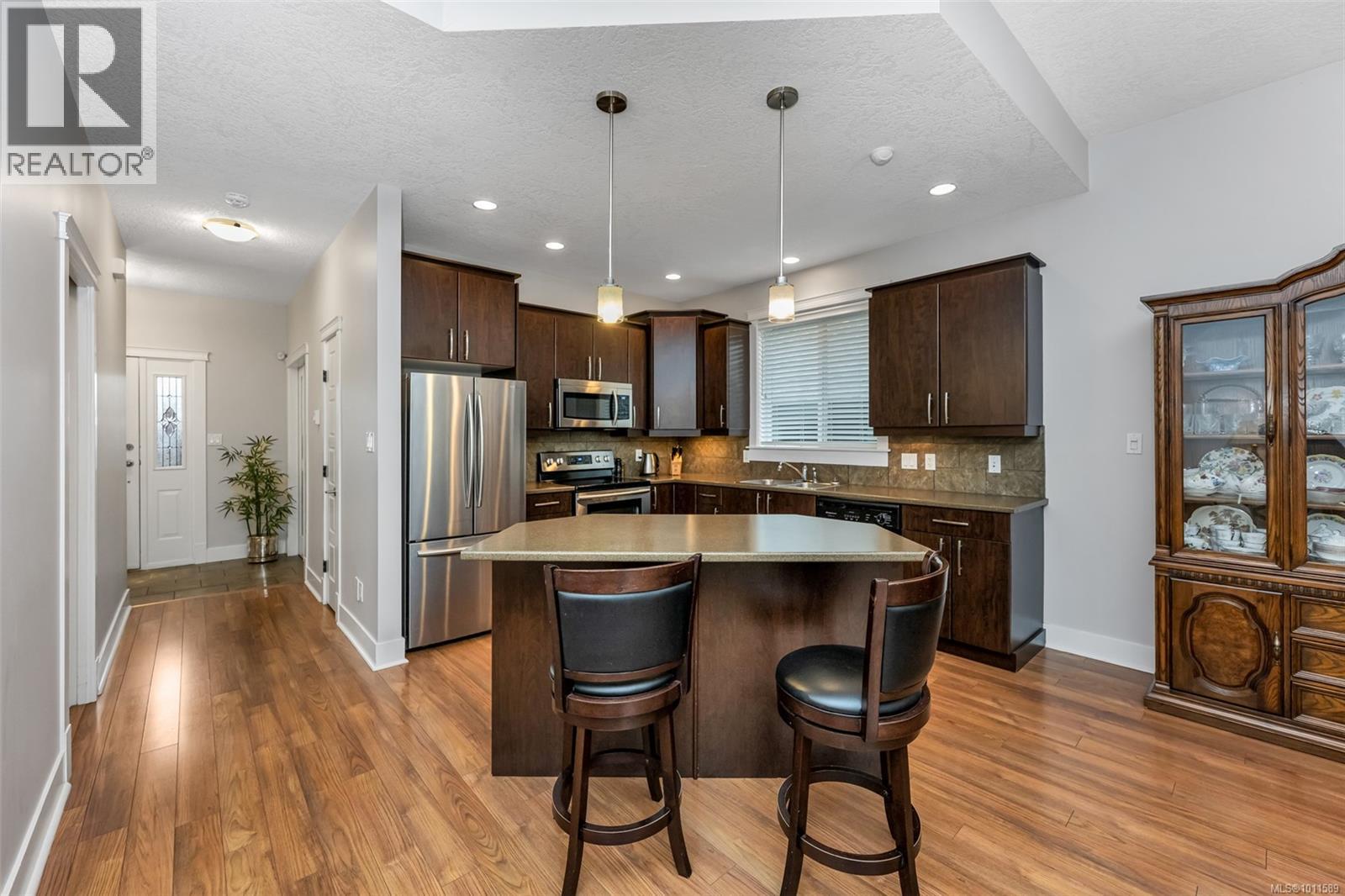 Photo 4 of 3096 Lashman Ave, Duncan BC