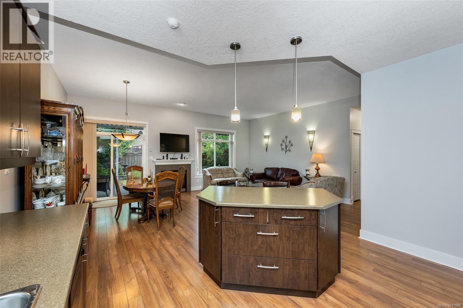 Photo 7 of 3096 Lashman Ave, Duncan BC