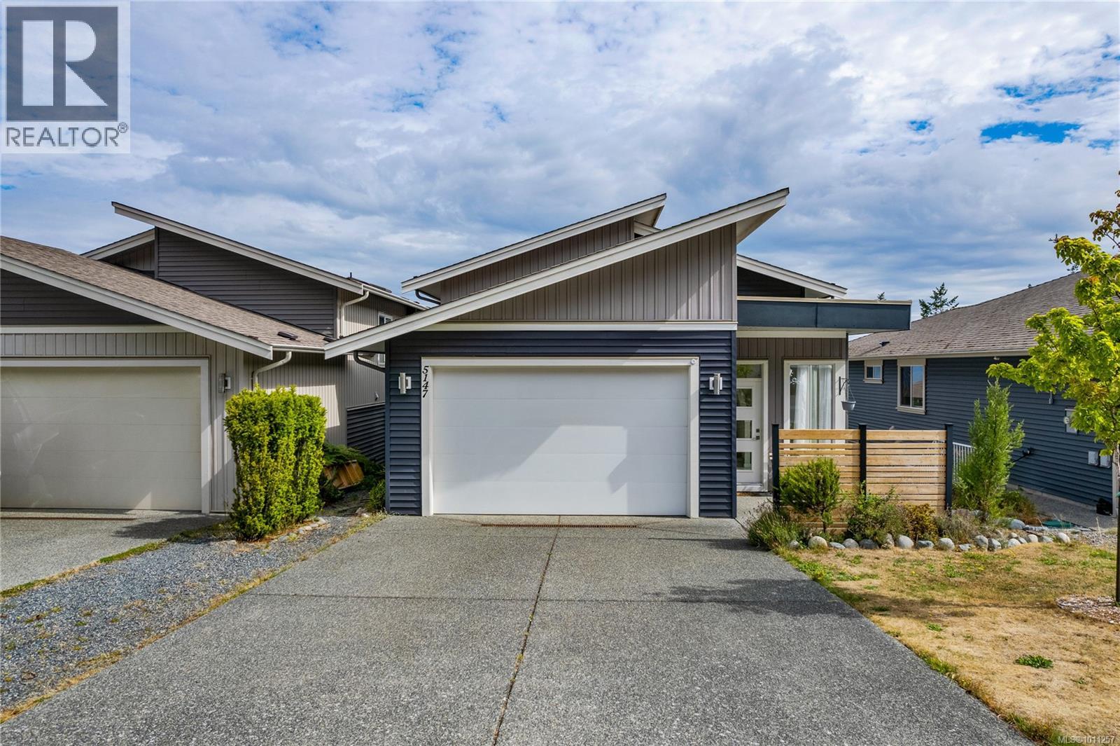 Photo 1 of 5147 Dunn Pl, Nanaimo BC