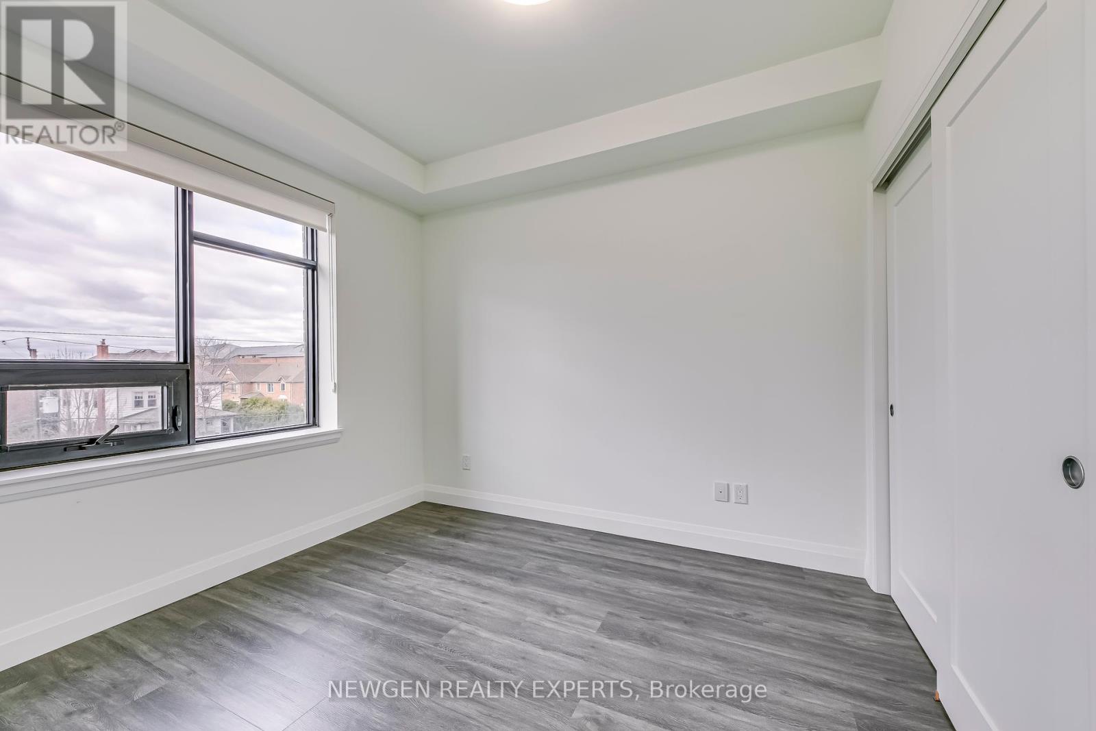 Photo 26 of 302 30 Hamilton Street, Hamilton ON