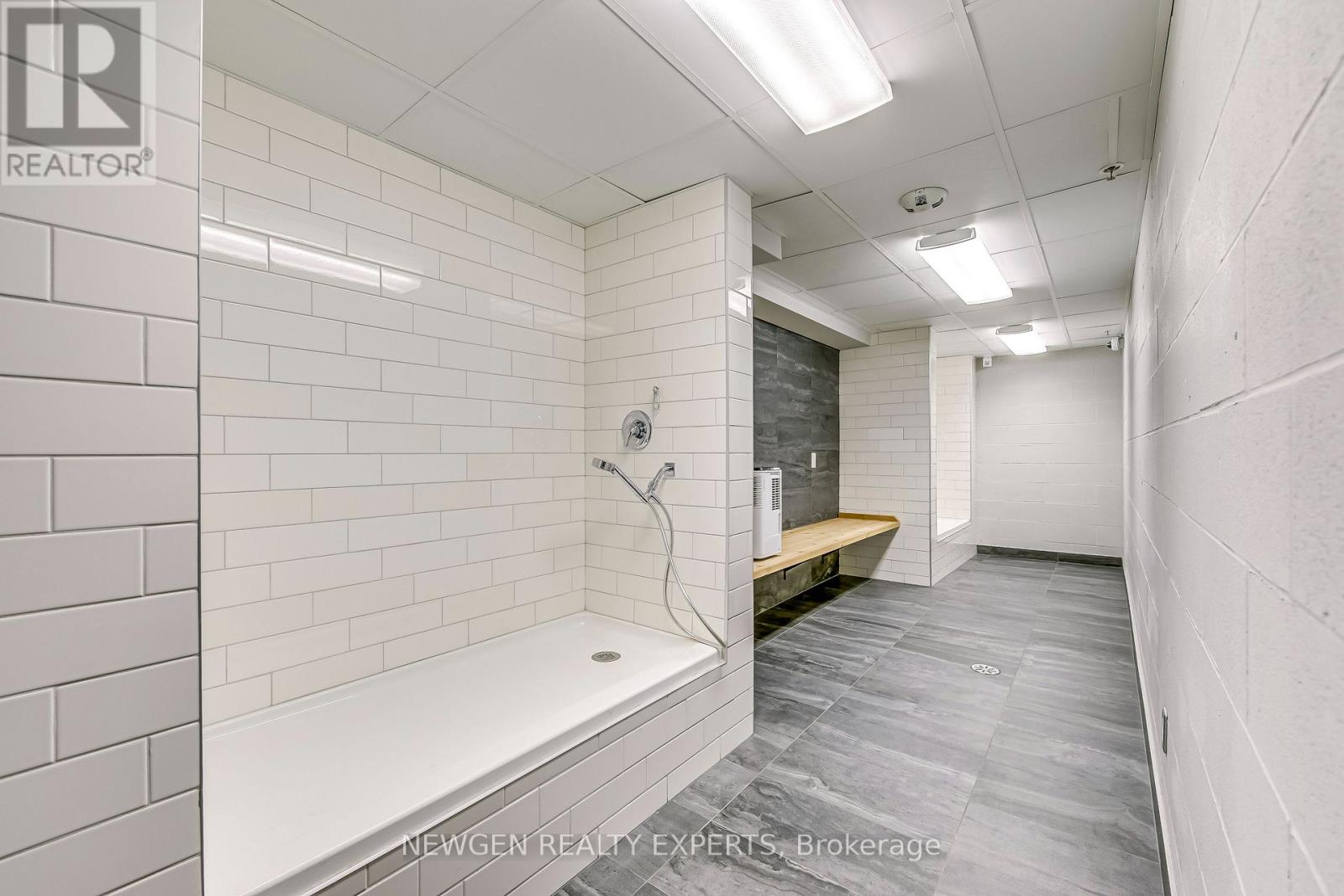Photo 37 of 302 30 Hamilton Street, Hamilton ON
