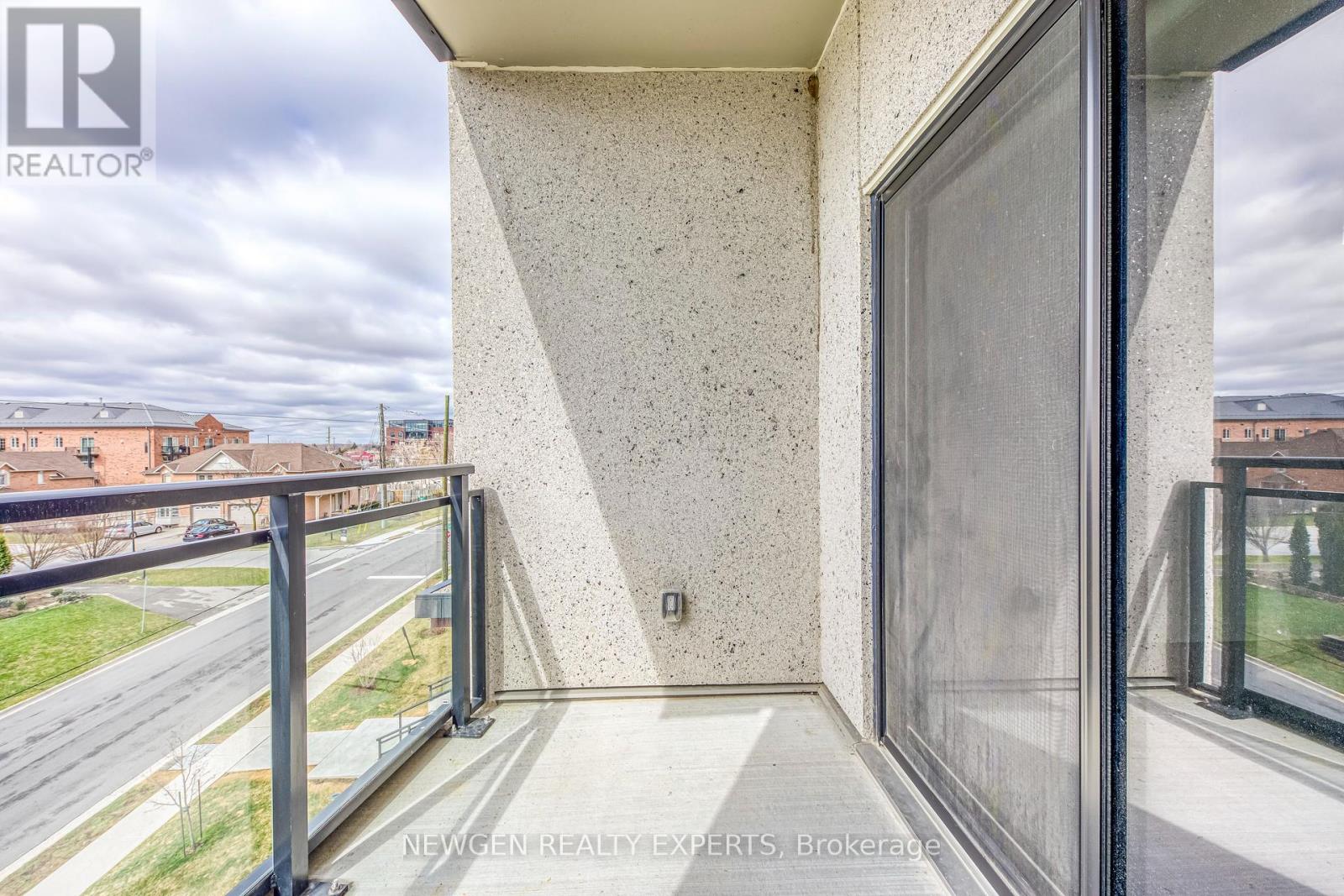 Photo 22 of 302 30 Hamilton Street, Hamilton ON