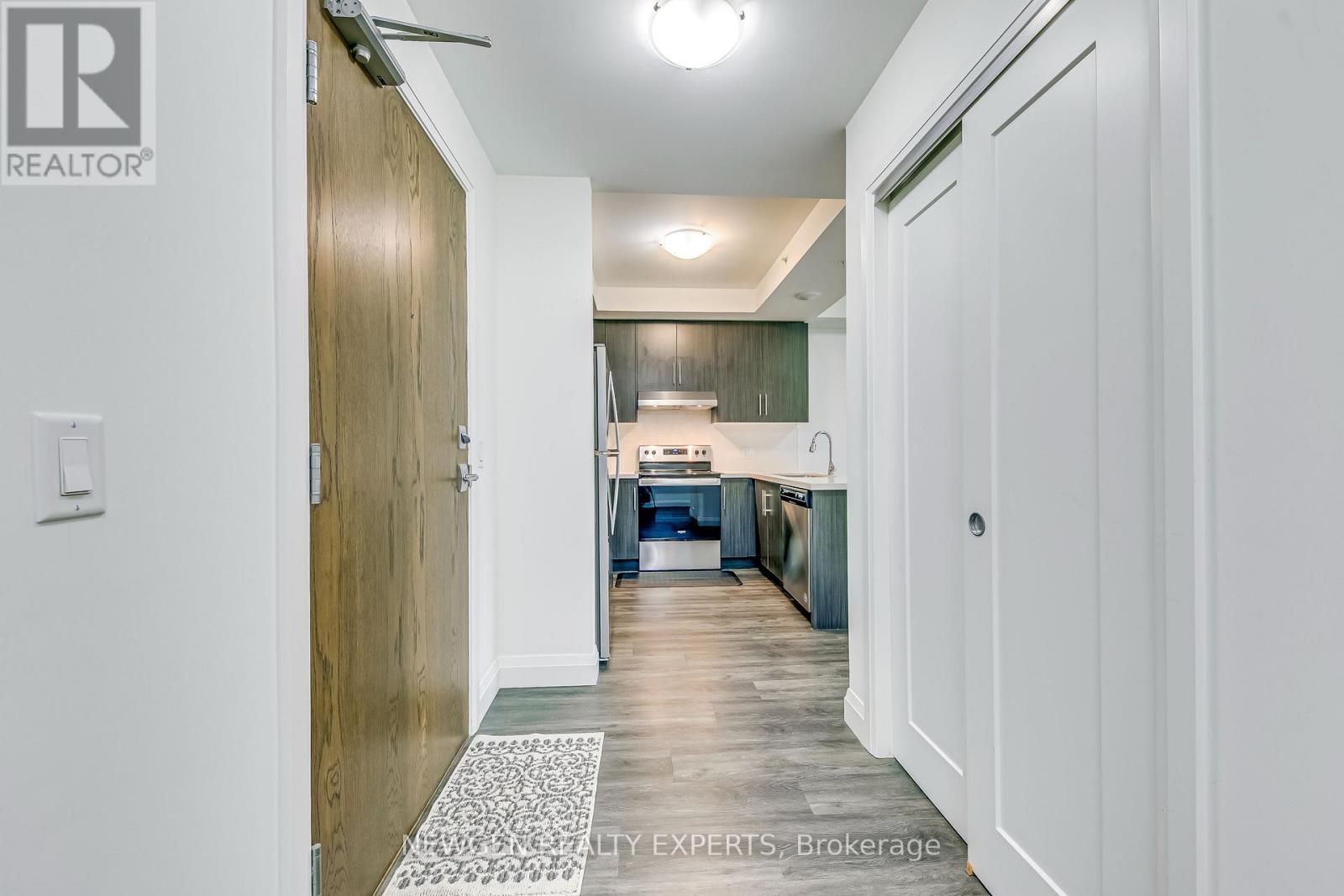 Photo 11 of 302 30 Hamilton Street, Hamilton ON