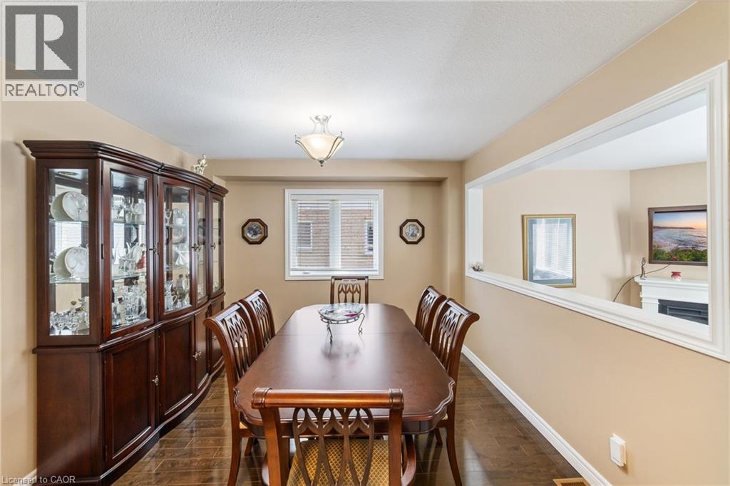 Photo 23 of 82 Griffith Drive, Grimsby ON