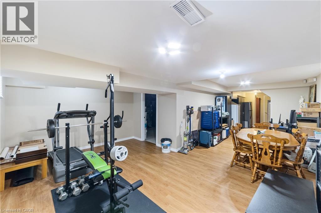 Photo 20 of 82 Griffith Drive, Grimsby ON