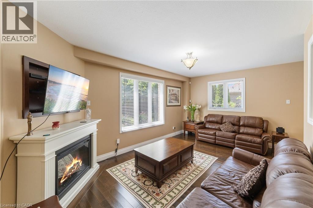 Photo 24 of 82 Griffith Drive, Grimsby ON