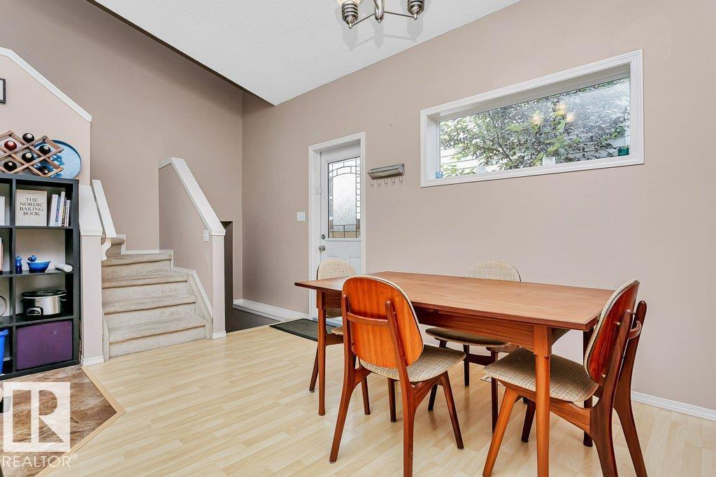 Photo 18 of 21331 89 Av Nw, Edmonton AB