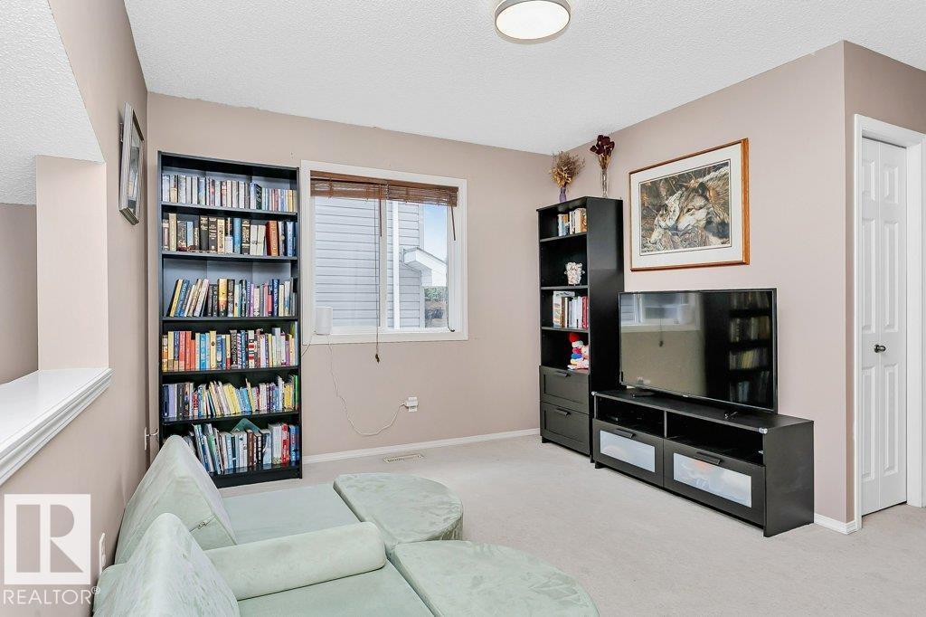 Photo 19 of 21331 89 Av Nw, Edmonton AB