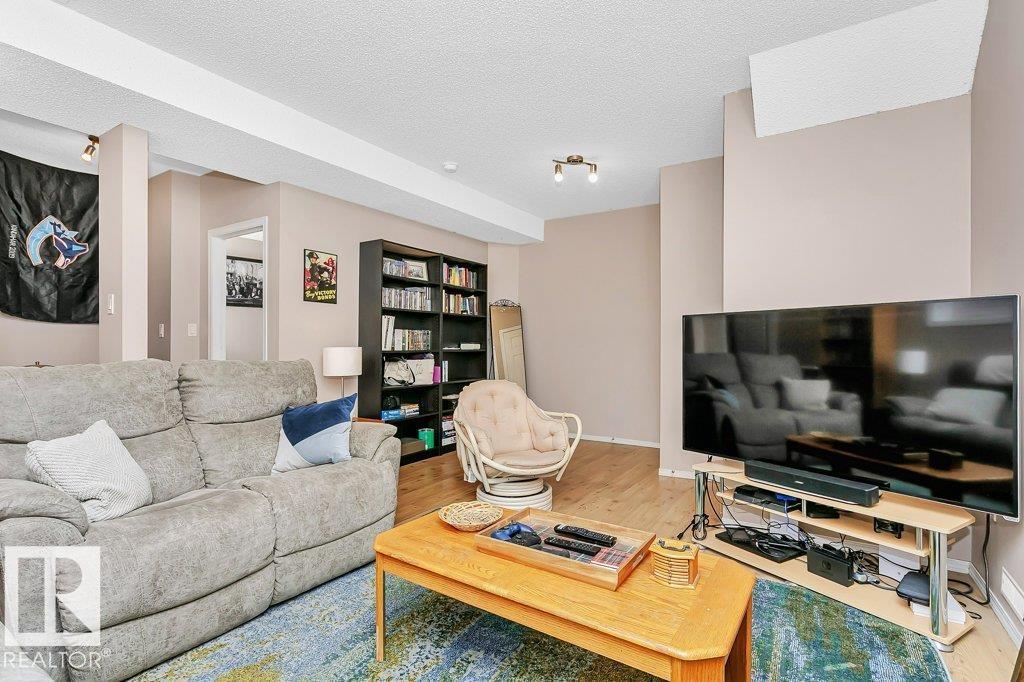 Photo 30 of 21331 89 Av Nw, Edmonton AB