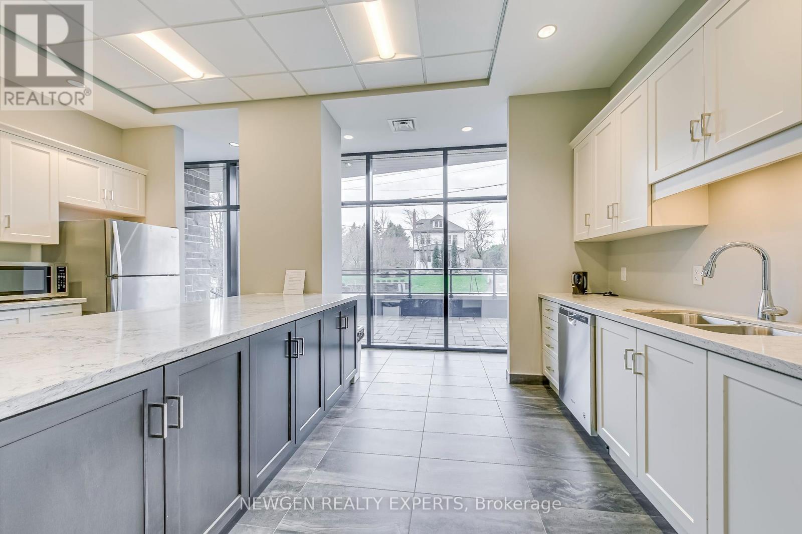 Photo 35 of 302 30 Hamilton Street, Hamilton ON