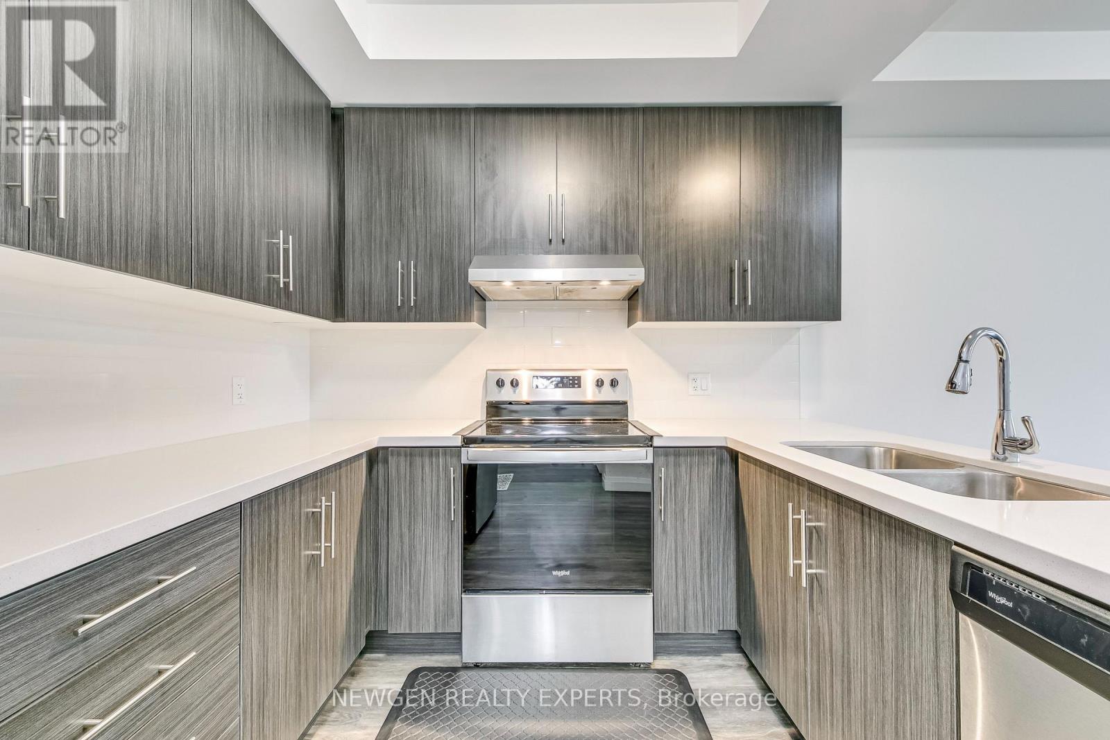 Photo 13 of 302 30 Hamilton Street, Hamilton ON
