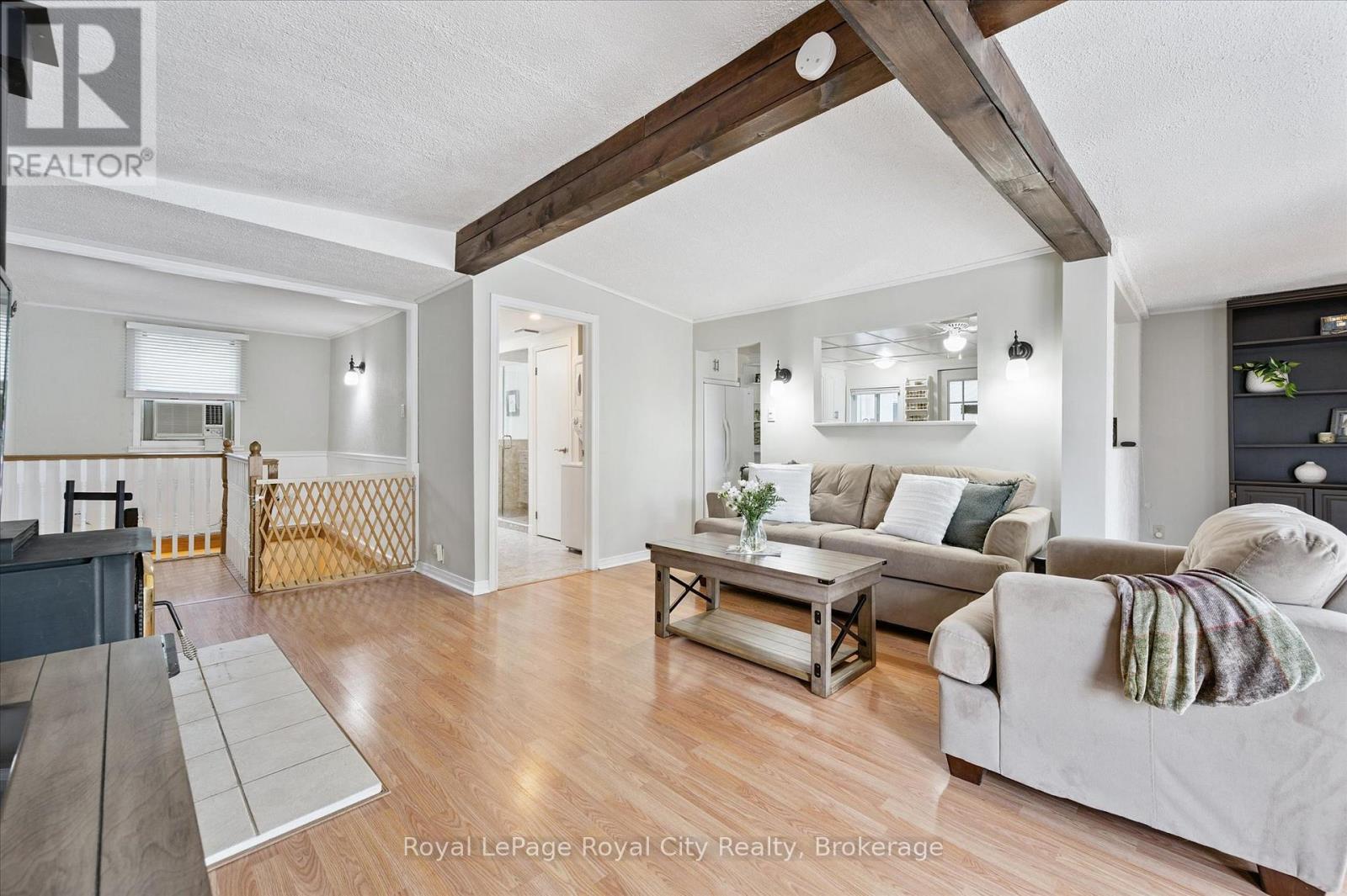 Photo 11 of 346 Third Street, Centre Wellington ON