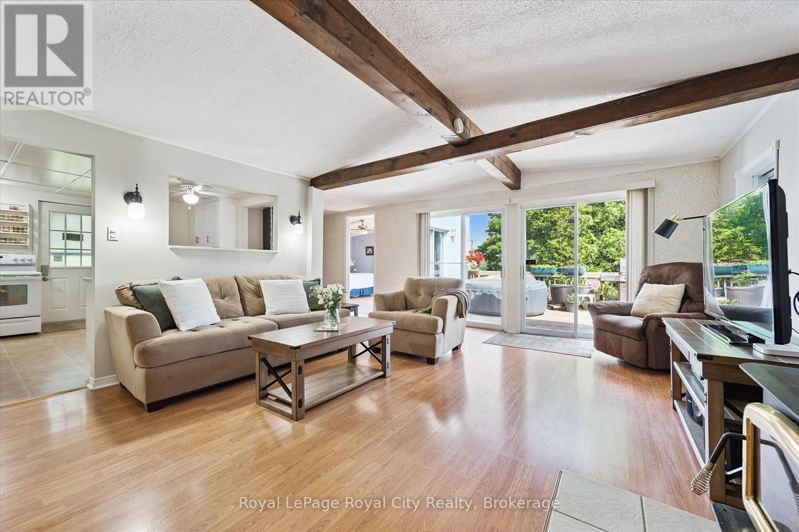 Photo 12 of 346 Third Street, Centre Wellington ON