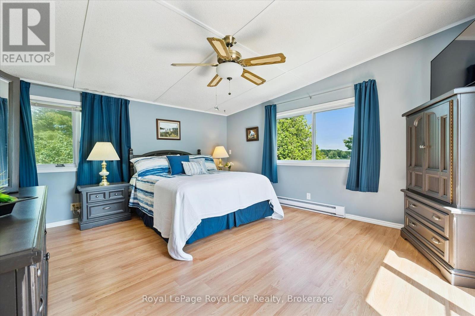 Photo 13 of 346 Third Street, Centre Wellington ON