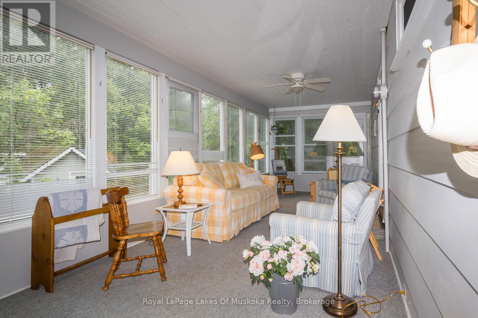 Photo 10 of 574 Ravenscliffe Road, Huntsville ON