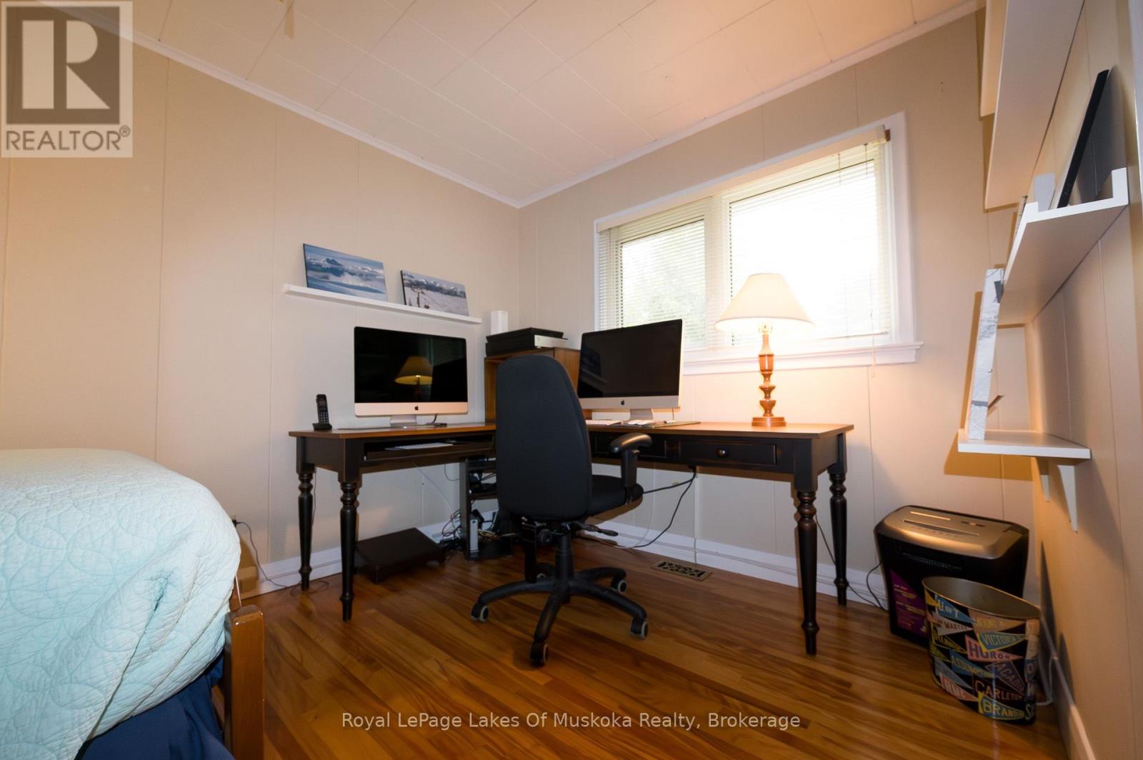 Photo 18 of 574 Ravenscliffe Road, Huntsville ON