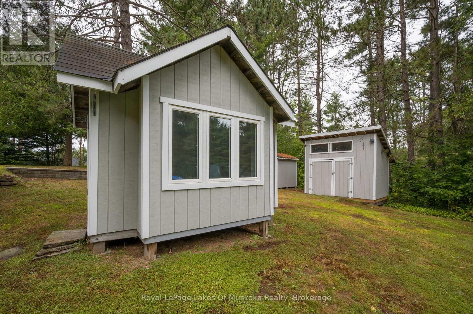 Photo 29 of 574 Ravenscliffe Road, Huntsville ON