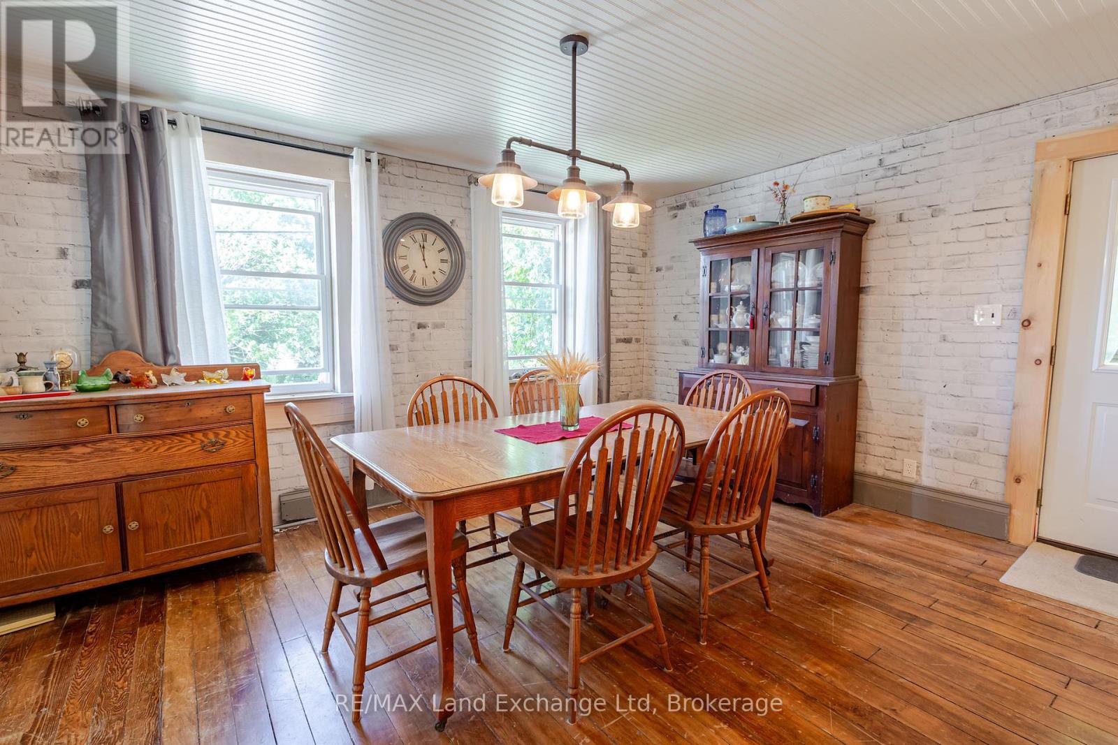 Photo 11 of 3095 Old Mill Street, Howick ON