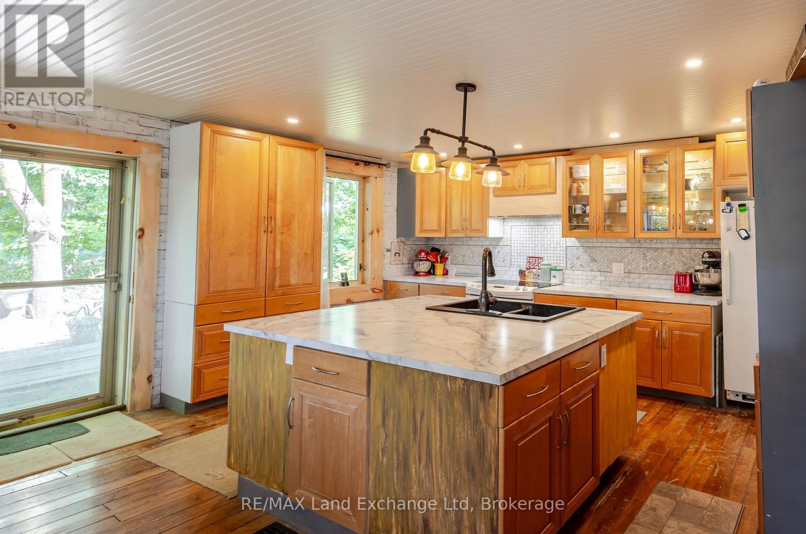 Photo 4 of 3095 Old Mill Street, Howick ON