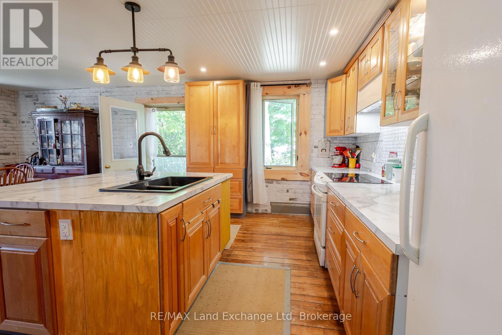Photo 7 of 3095 Old Mill Street, Howick ON