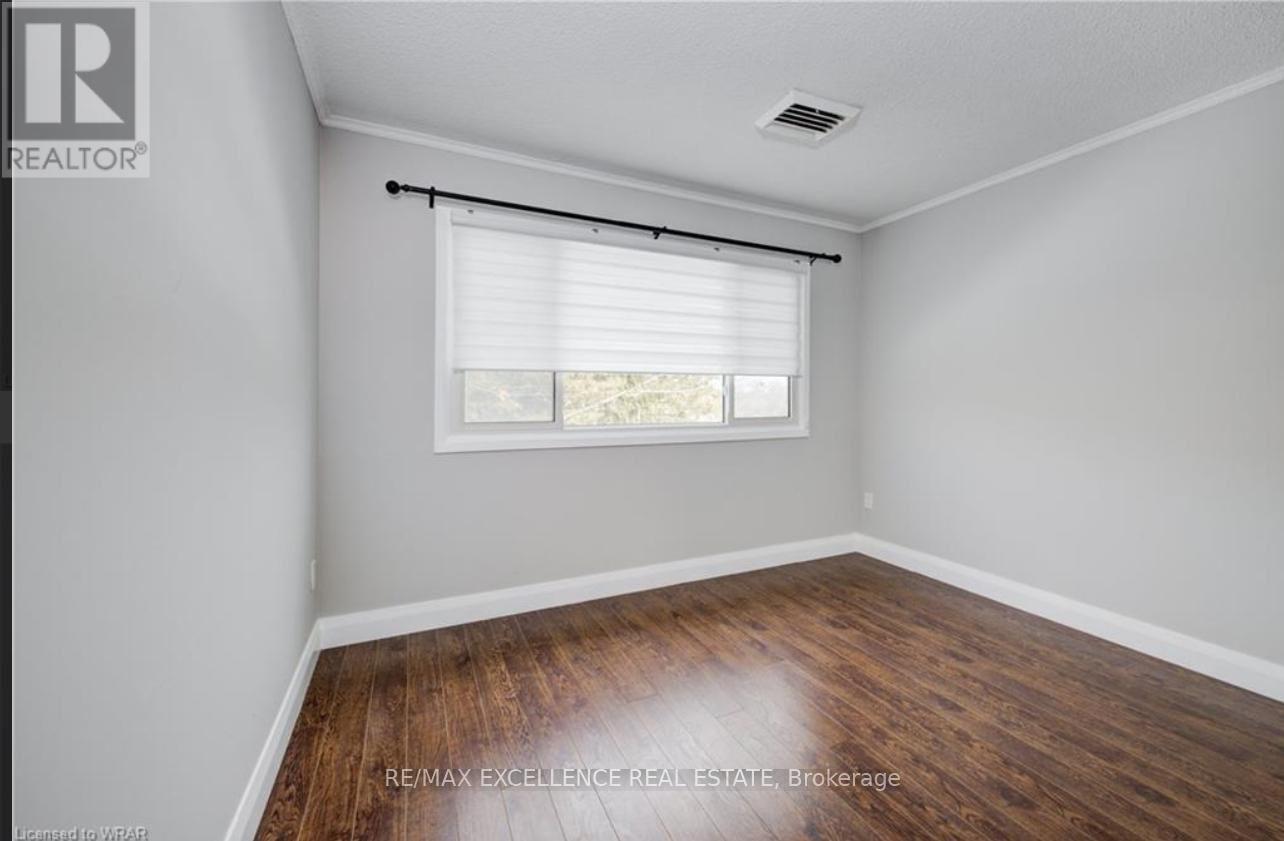 Photo 12 of 55 30 Green Valley Drive, Kitchener ON