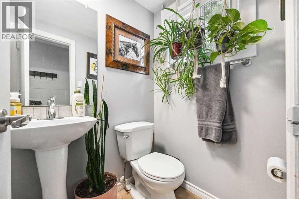 Multi-family House for Sale in /  Street SW Glenbrook Calgary 