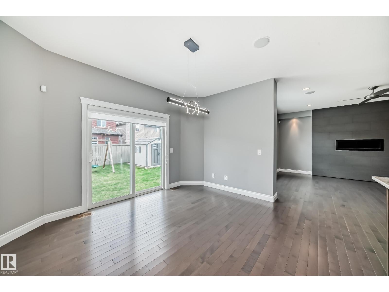 Photo 37 of 1921 33 St Nw, Edmonton AB