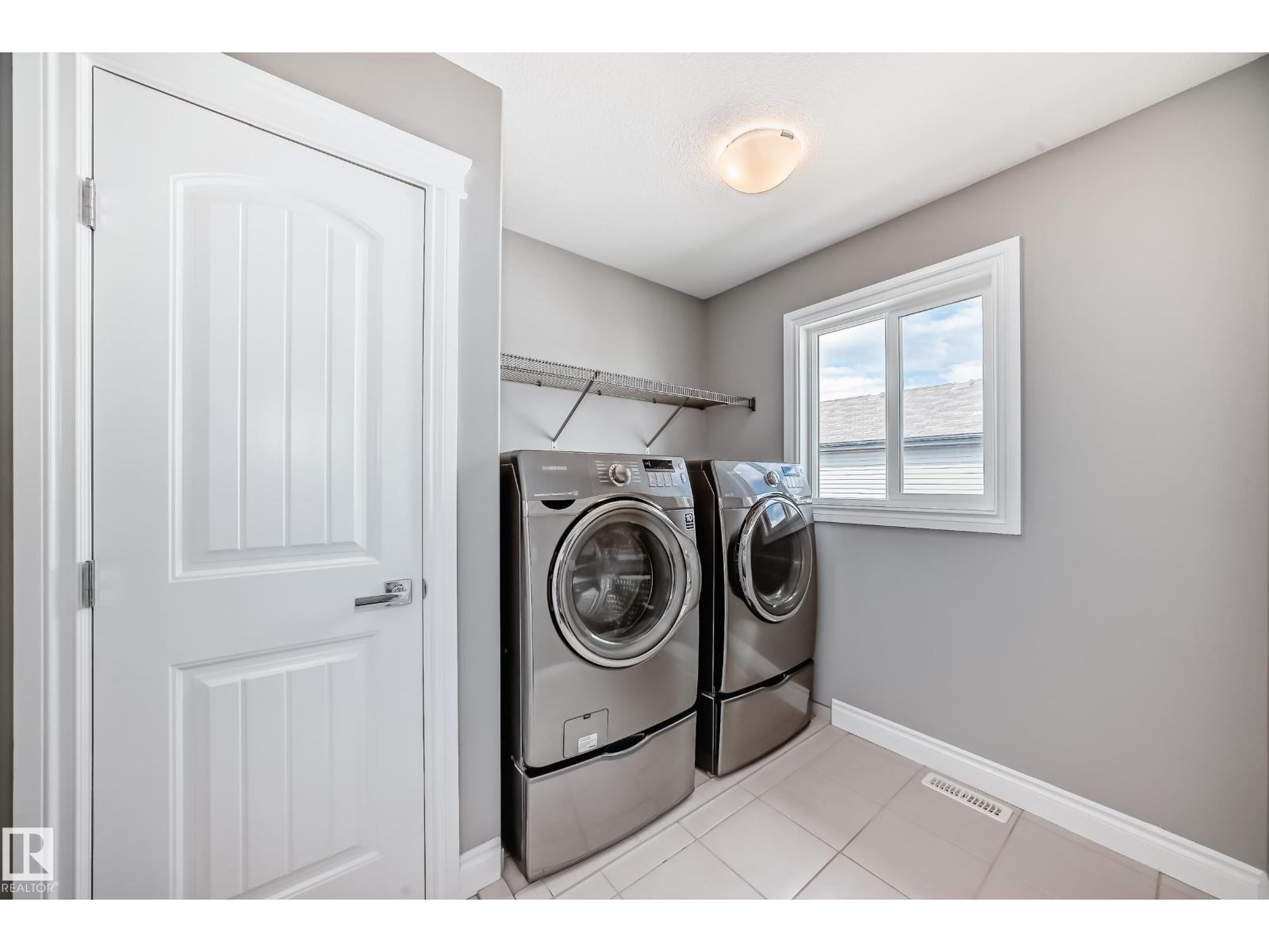 Photo 34 of 1921 33 St Nw, Edmonton AB
