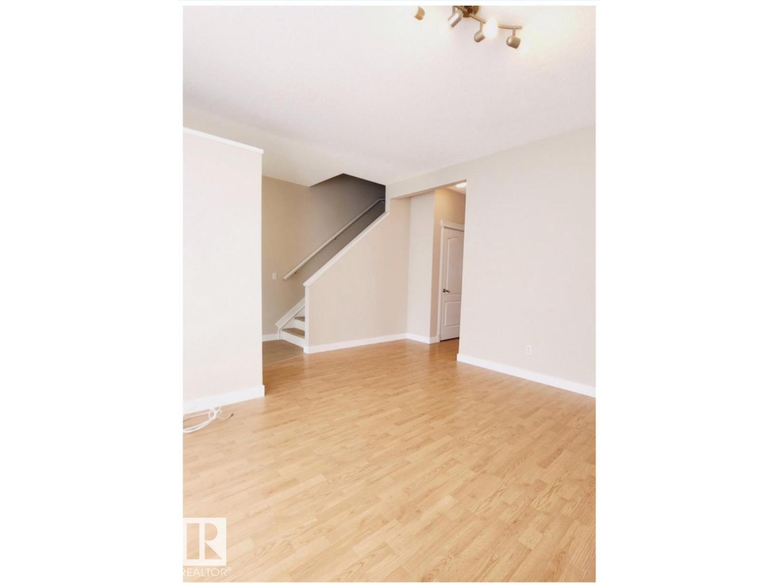 Photo 13 of 47 16728 115 St Nw, Edmonton AB