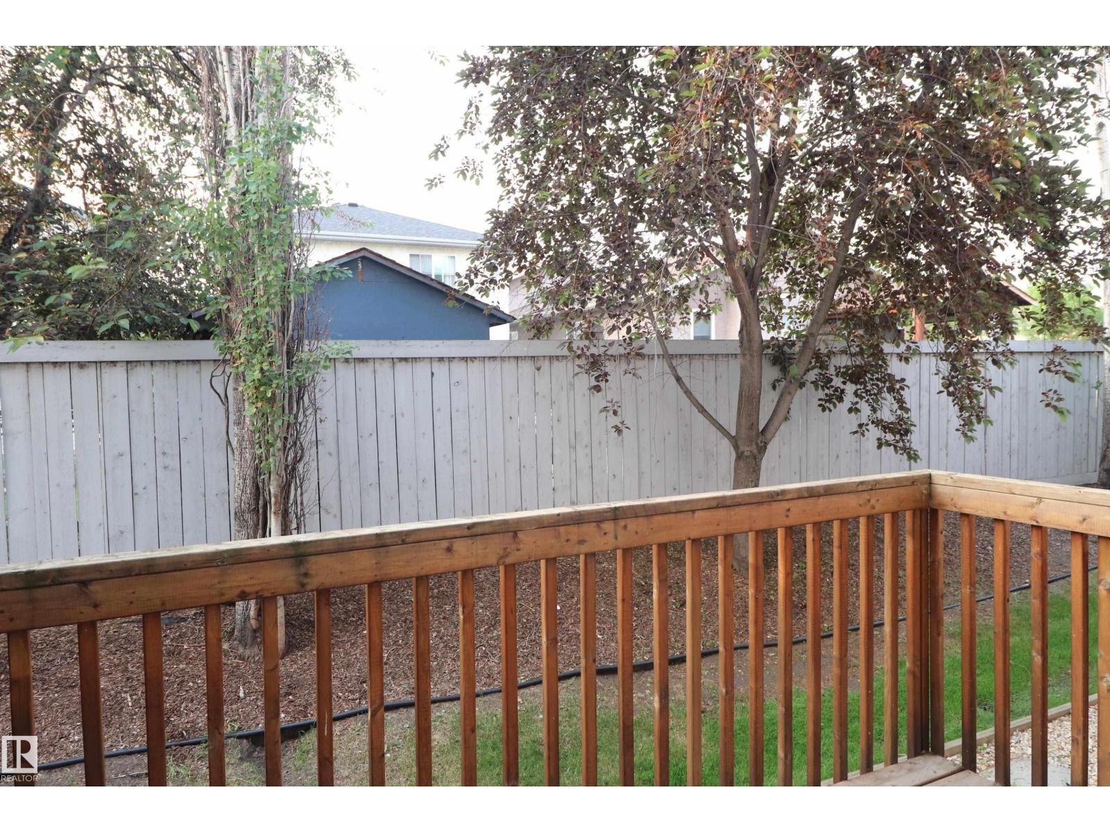 Photo 6 of 47 16728 115 St Nw, Edmonton AB
