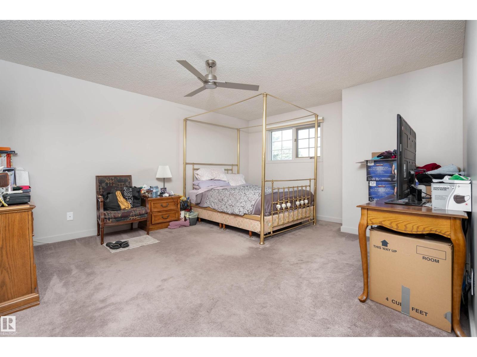 Photo 32 of 174 Oeming Rd Nw, Edmonton AB