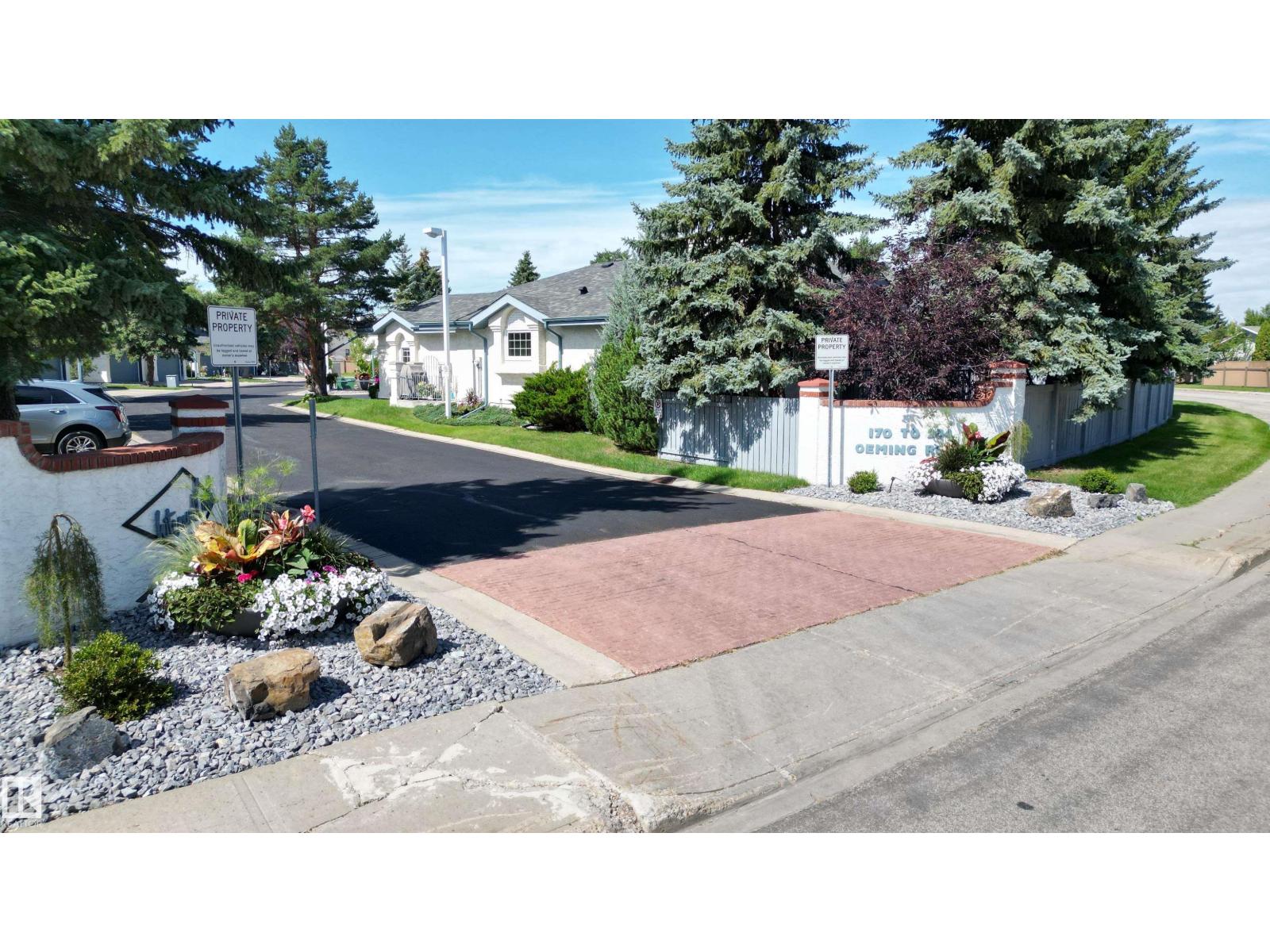 Photo 10 of 174 Oeming Rd Nw, Edmonton AB