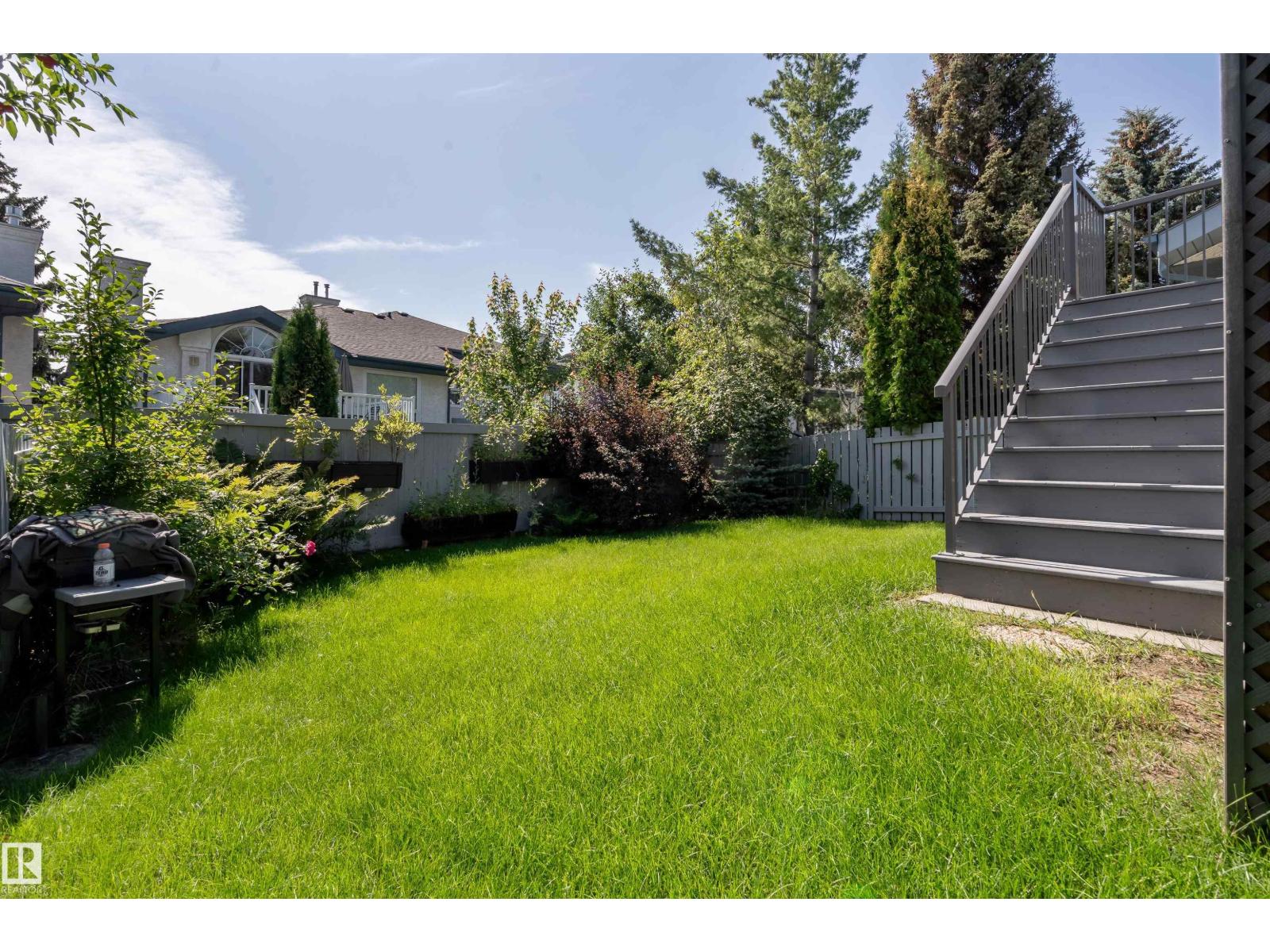 Photo 3 of 174 Oeming Rd Nw, Edmonton AB
