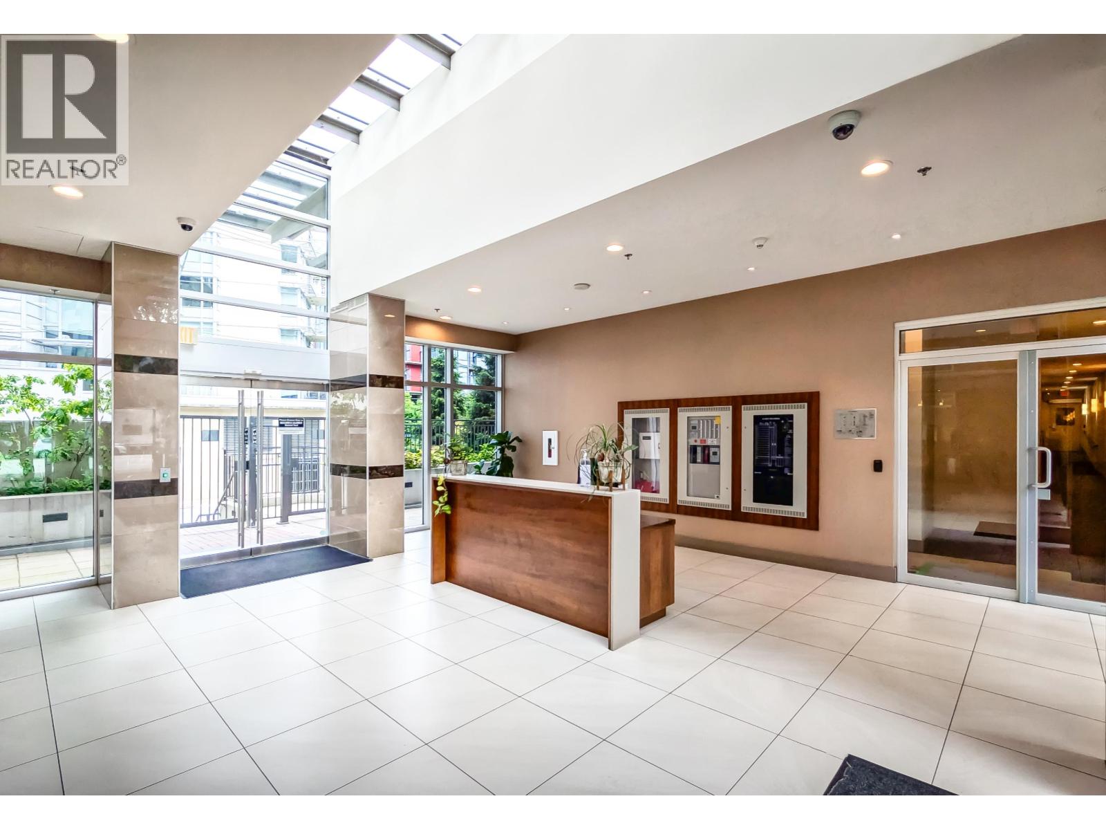 Photo 16 of 201 63 W 2nd Avenue, Vancouver BC